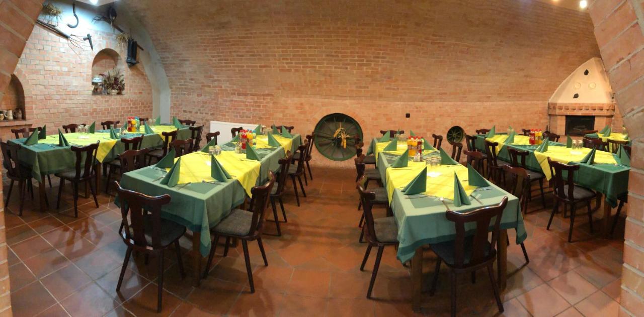Penzion U Kraliku Kurdějov Eksteriør billede